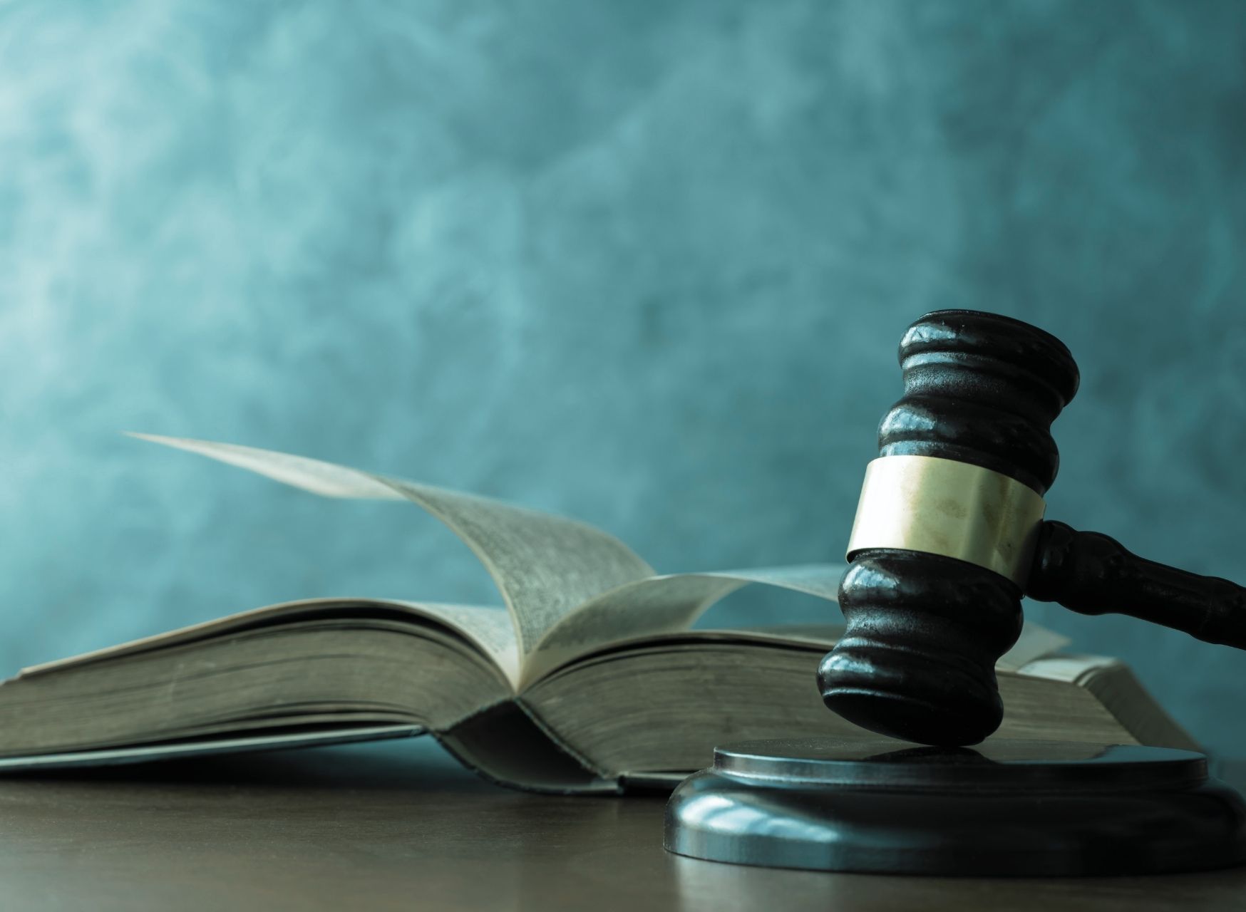 barristor books background image